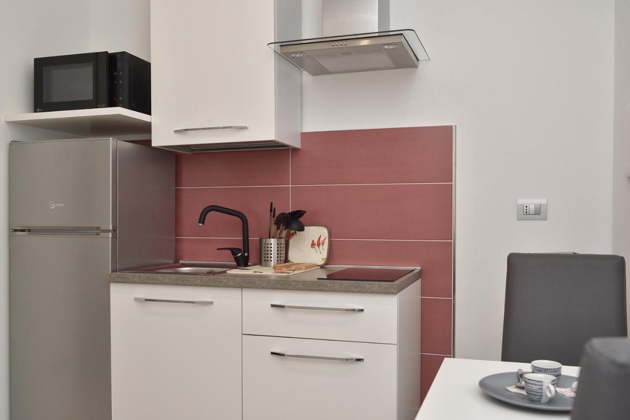 Serenis Luxury Apartments ミノーリ エクステリア 写真